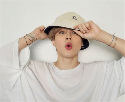 Chanel bucket hat jimin